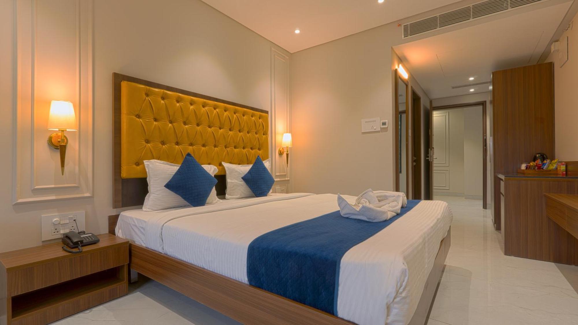 Magnus Nexstar Suites Kalyani Nagar Пюн Екстериор снимка
