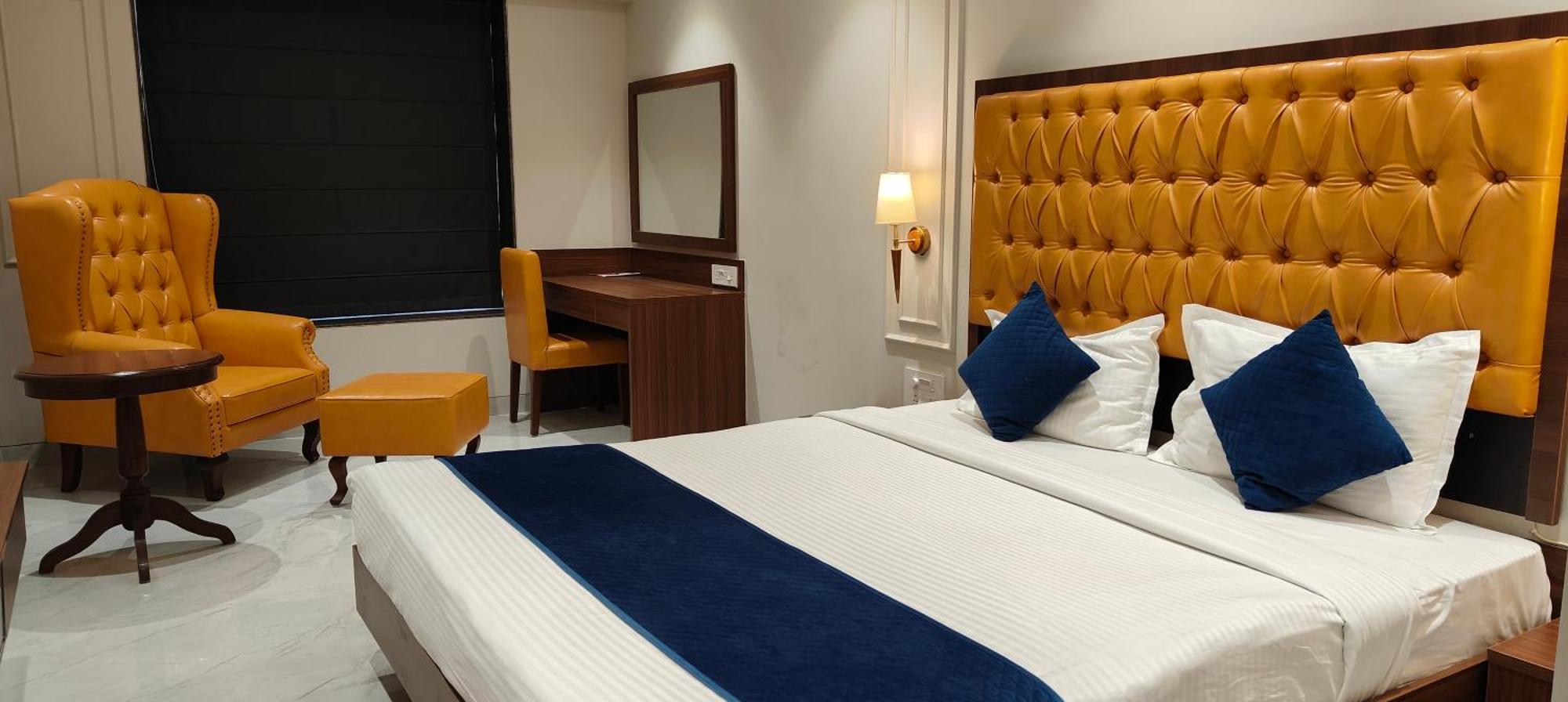 Magnus Nexstar Suites Kalyani Nagar Пюн Екстериор снимка